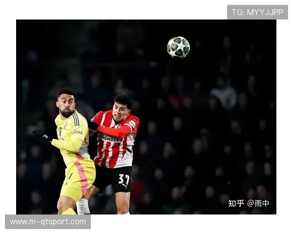 埃因霍温6比2大胜那不勒斯 展现强大攻势和完美配合 埃因霍温6比2大胜那不勒斯 展现强大攻势和完美配合